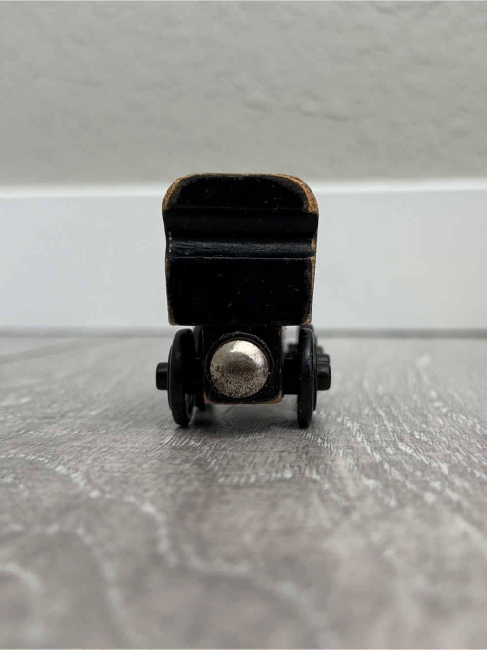 Wooden Neville - Thomas & Friends - Picture 4 of 8